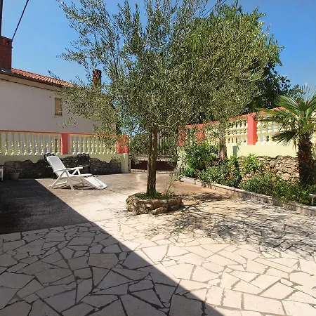 House Ljubko 1716 Сasa de vacaciones
