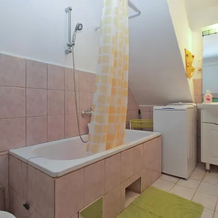 Сasa de vacaciones House Ljubko 1716 Marčana