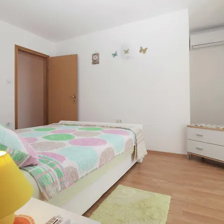 Сasa de vacaciones House Ljubko 1716